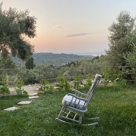 Cozy 2-bdrm-house With Garden * Katouna