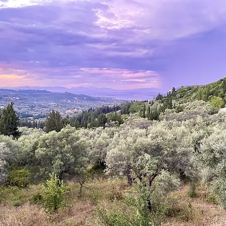 בית נופש Cozy 2-bdrm-house With Garden *