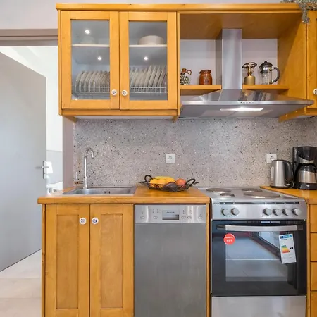 בית נופש Cozy 2-bdrm-house With Garden