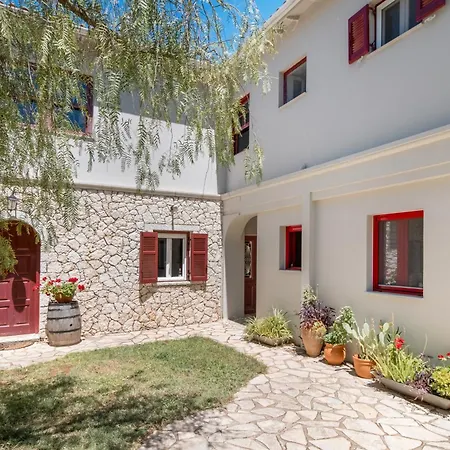 Cozy 2-bdrm-house With Garden Prázdninový dům *