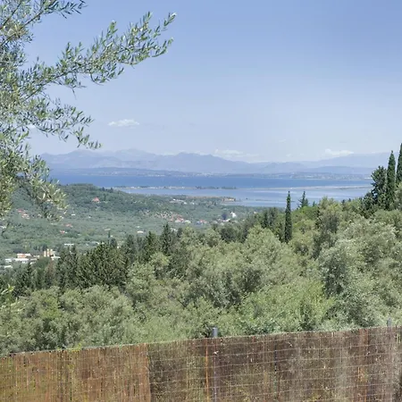 Cozy 2-bdrm-house With Garden Feriehus Katouna