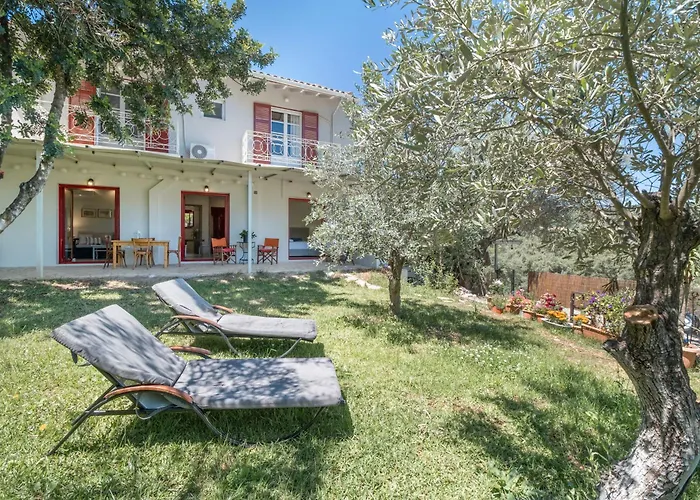Cozy 2-bdrm-house With Garden Prázdninový dům
