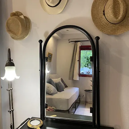 Holiday home Cozy 2-bdrm-house With Garden Katouna