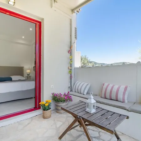 Σπίτι διακοπών Cozy 2-bdrm-house With Garden *
