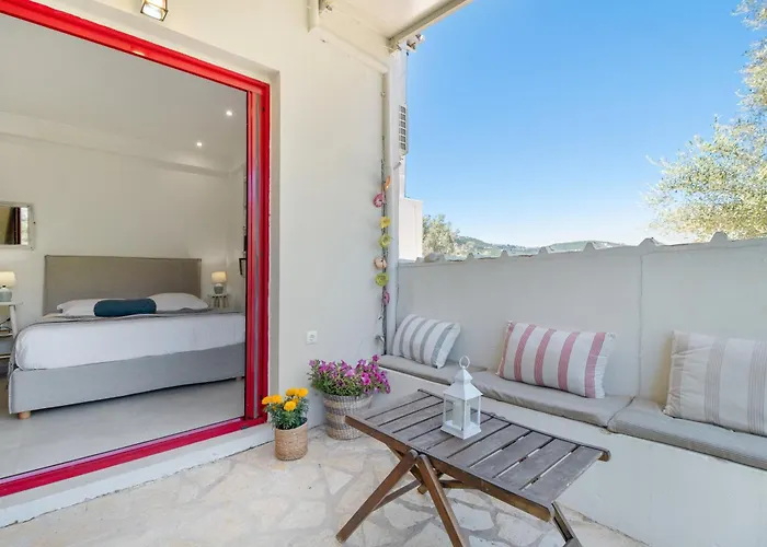 Σπίτι διακοπών Cozy 2-bdrm-house With Garden Κατούνα